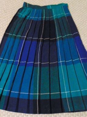 Pleated Tartan Skirt in Teal and Navy